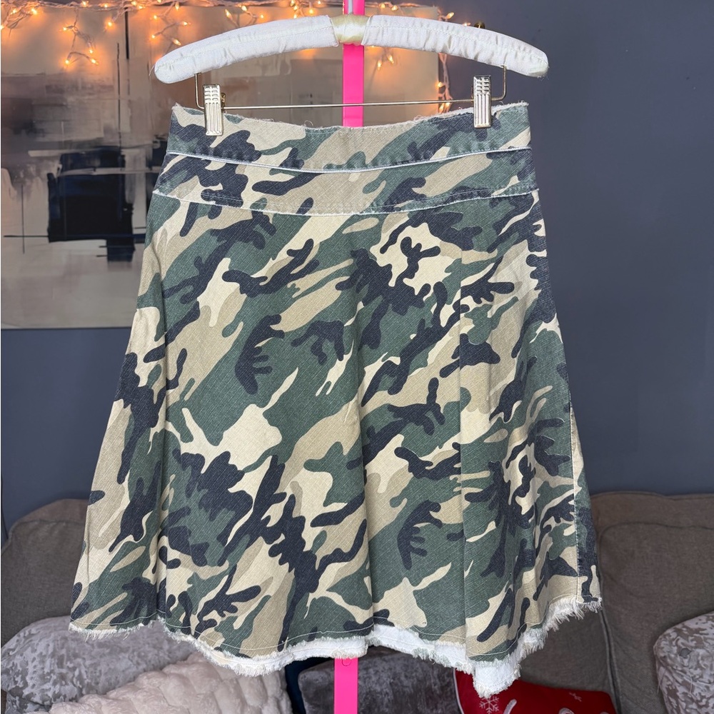 Symmetry Camo A-Line Mini Skirt Raw Hem Green Tan Medium